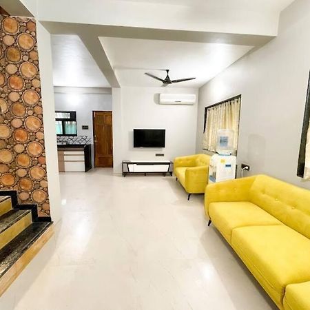 Corner House, Lonavla By Meheru-4 Bhk Villa With Pool 外观 照片