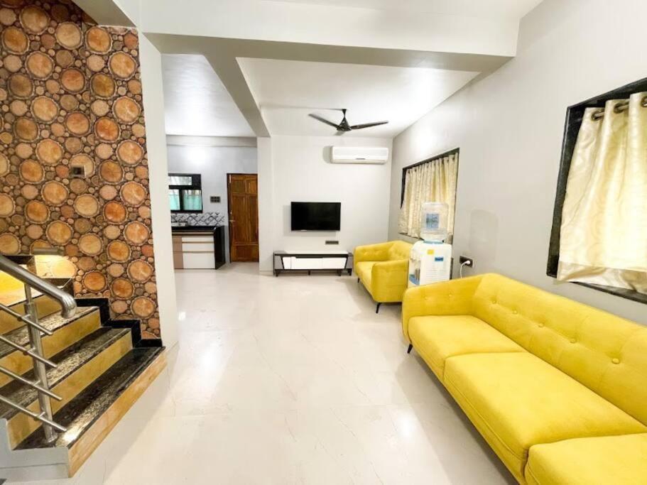 Corner House, Lonavla By Meheru-4 Bhk Villa With Pool 外观 照片